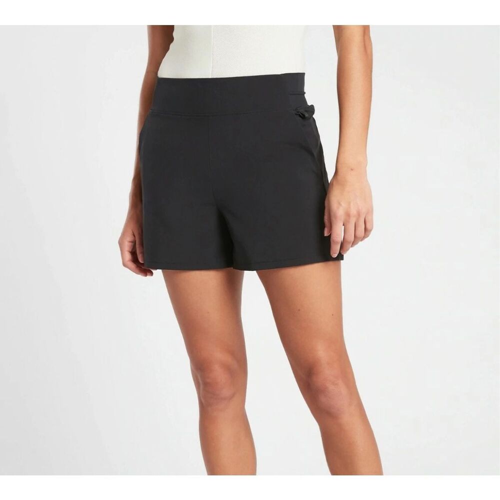 Athleta Brooklyn Shorts Womens Size 2 Black Mid Rise Stretch